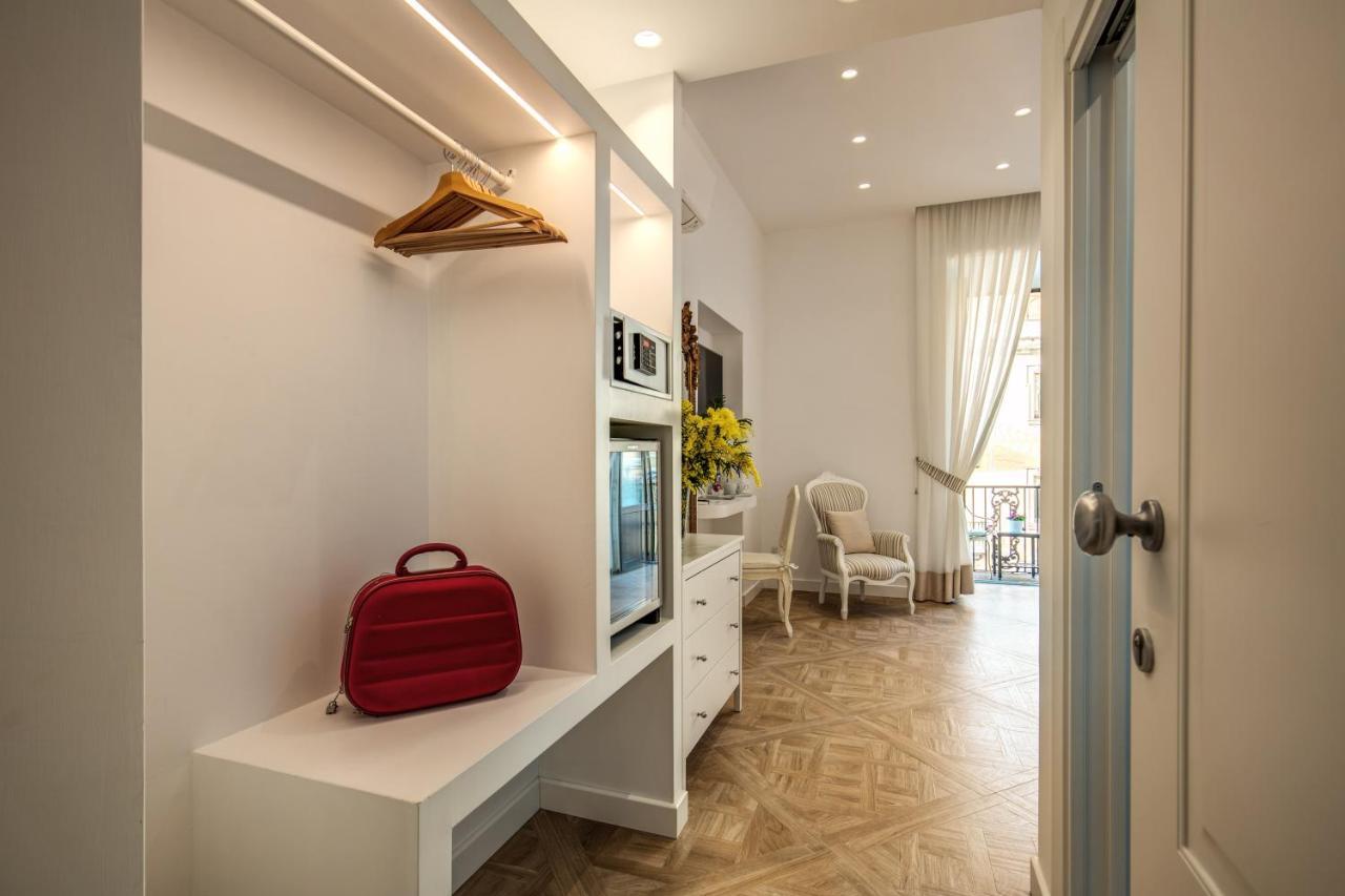 Sorrento Square Suites Exterior foto