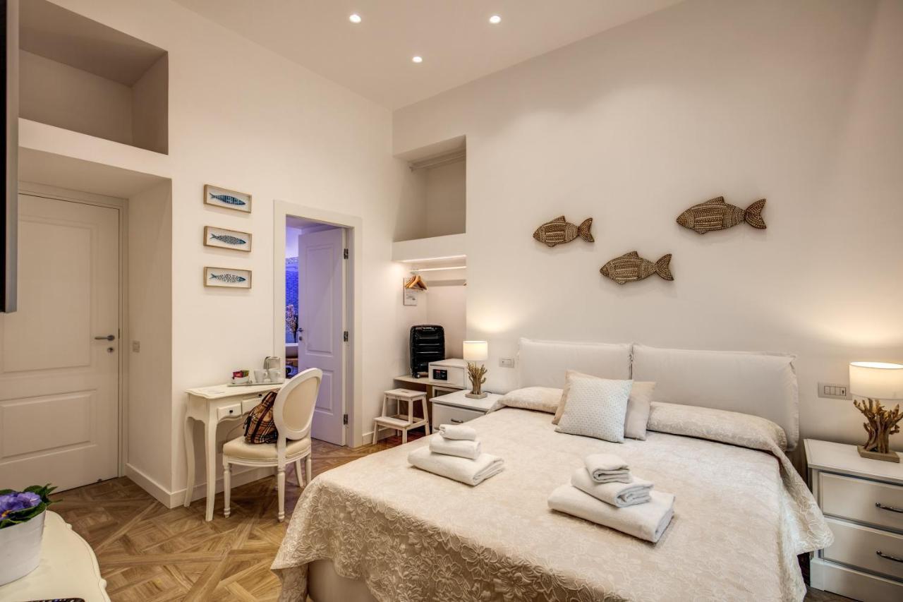 Sorrento Square Suites Exterior foto