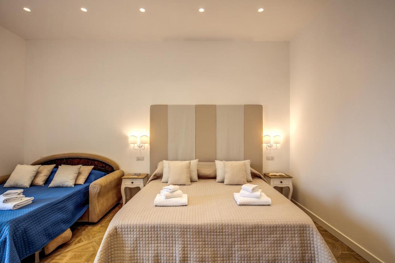 Sorrento Square Suites Exterior foto