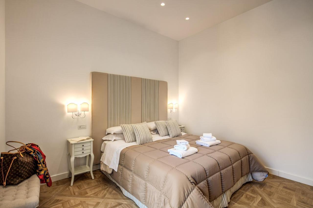 Sorrento Square Suites Exterior foto