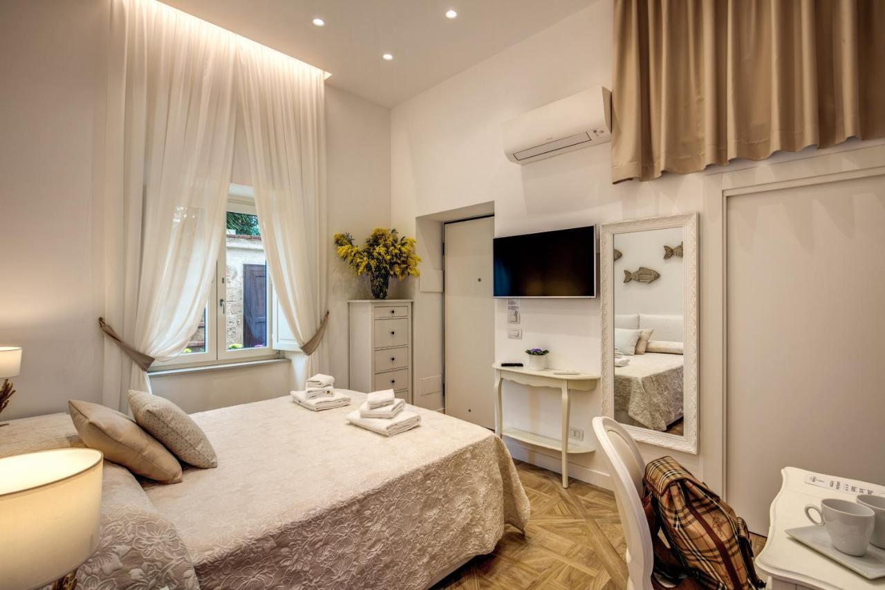 Sorrento Square Suites Exterior foto