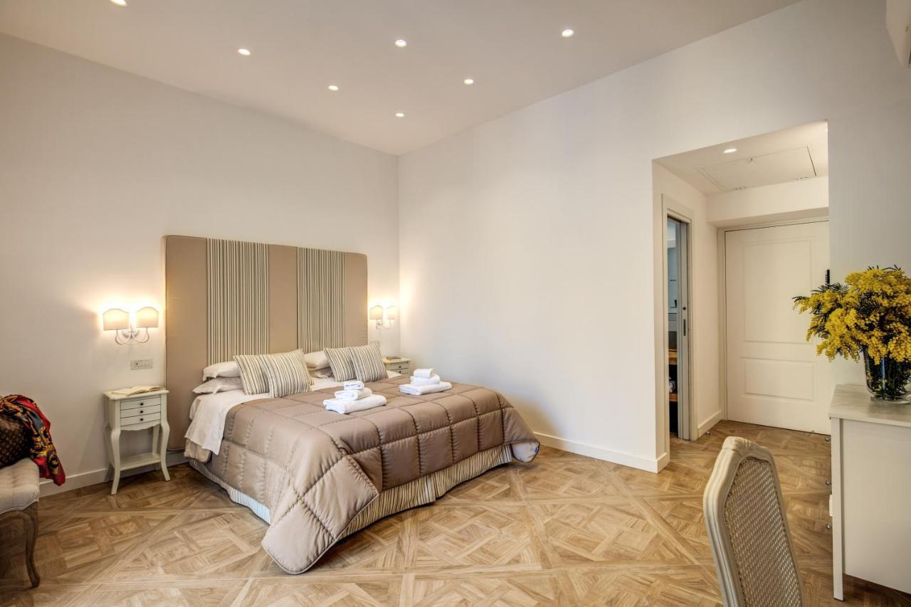 Sorrento Square Suites Exterior foto
