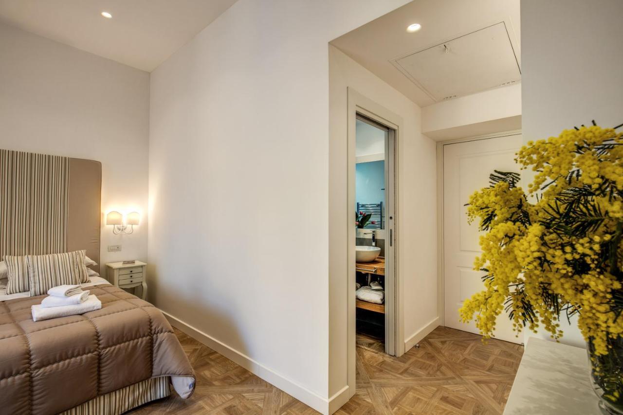 Sorrento Square Suites Exterior foto